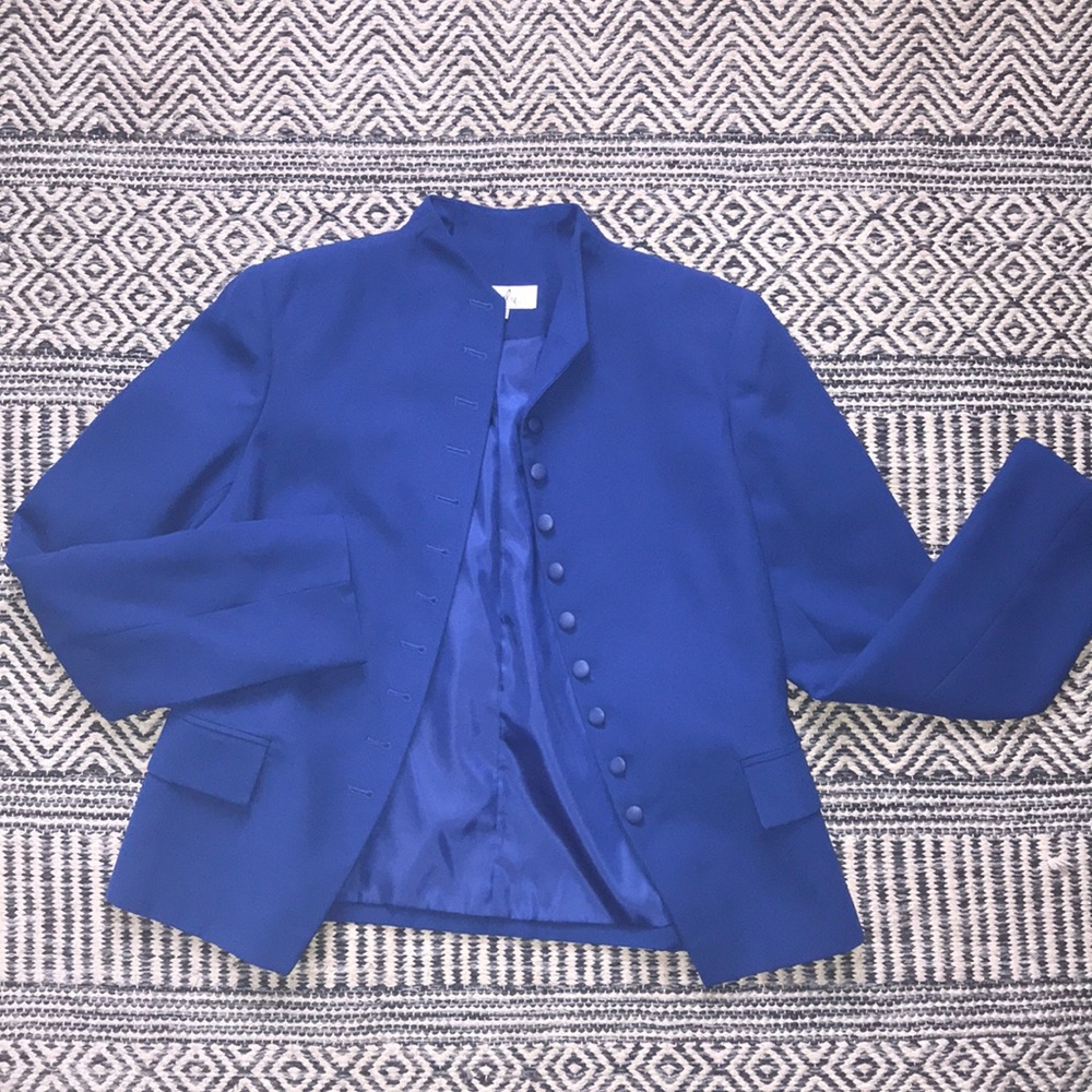 Blue women’s skirt suit set 💙